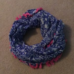 Lily Pulitzer infinity loop scarf